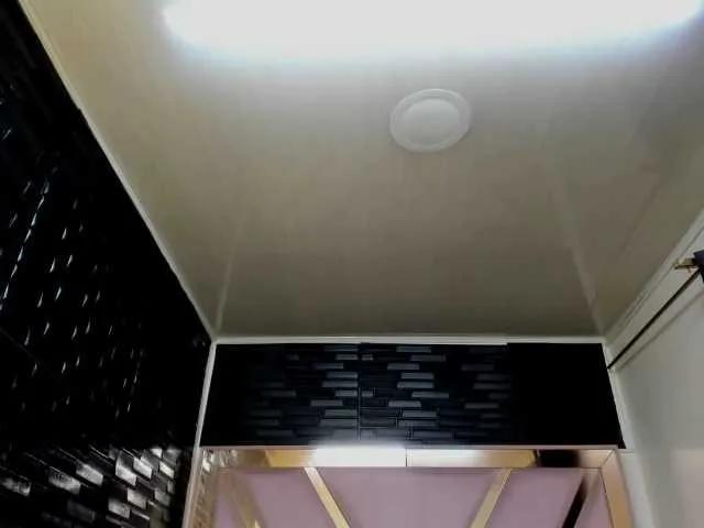 RachelleWoods69 from BongaCams