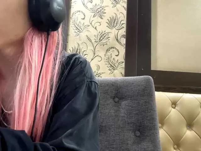 Checkout BongaCams's SherlynPlummer SherlynPlummer from BongaCams