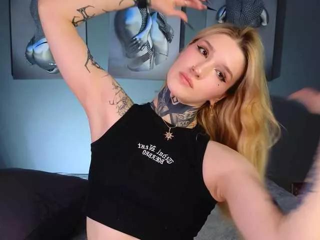 SophieInkk from BongaCams is Freechat