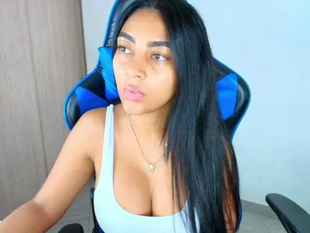 Sophiiaaxx from BongaCams