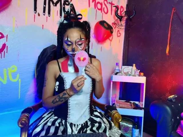 Sweettpleasure from BongaCams