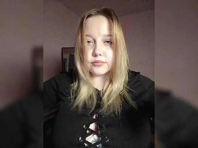 vaverika from BongaCams