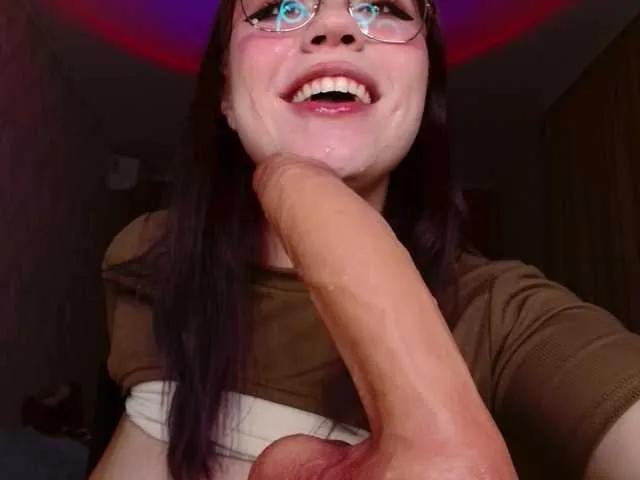 Cute WendyCherryy wants you to fuck her body now WendyCherryy from BongaCams