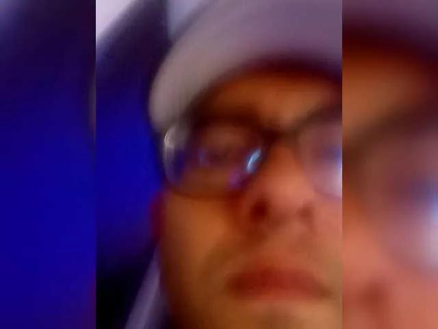 Naked Xxxhot29 wants you to fuck their body now Xxxhot29 from BongaCams