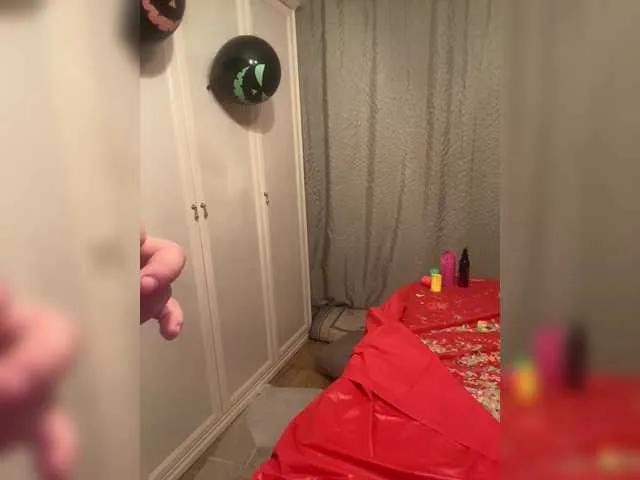 Admire BongaCams's YuGoVi YuGoVi from BongaCams