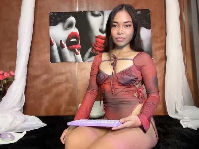 Yumii from BongaCams