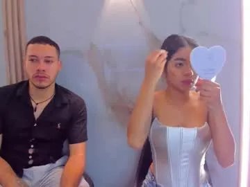 Slutty Aron_and_molly wants you to fuck their body now aron_and_molly from Chaturbate