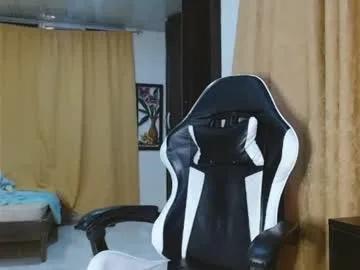 aronmiller404 from Chaturbate