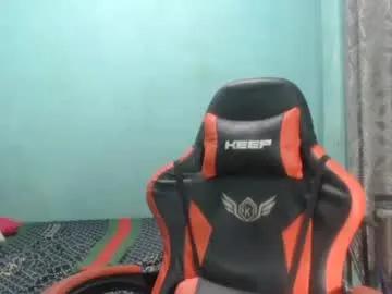 Join Chaturbate's Belalicious belalicious from Chaturbate