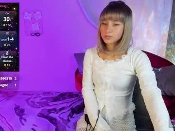 Explore Charmbianca, she wants to masturbate for you charmbianca from Chaturbate