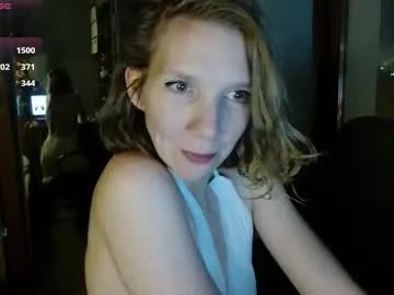 daisy_lovely from Chaturbate