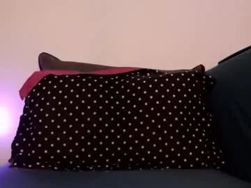 Discover Emmakros, she wants to masturbate for you emmakros from Chaturbate