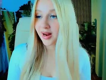 evacadooo from Chaturbate