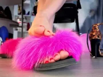 feet_heelss from Chaturbate