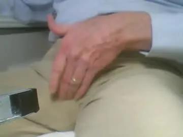 freeballerbrian from Chaturbate