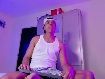 glader_guy from Chaturbate