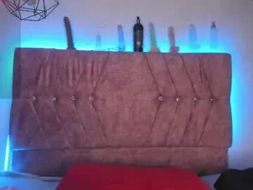 Explore slutty performer Katiie_m katiie_m from Chaturbate