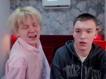 kevinm1lky from Chaturbate