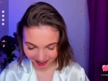 kindhazelhere_ from Chaturbate