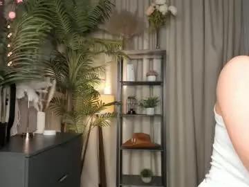 Slutty Laura_mutti wants you to fuck her body now laura_mutti from Chaturbate