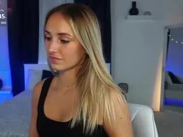 lenaastar from Chaturbate