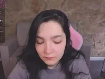 linda_sweetiest from Chaturbate