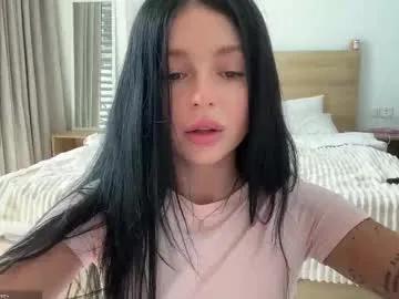 Join Chaturbate's Lolaap0pp lolaap0pp from Chaturbate