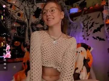 Checkout 18 years old lyra_thenymph from Chaturbate lyra_thenymph from Chaturbate
