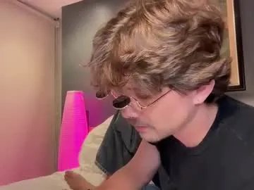 mcklister69 from Chaturbate