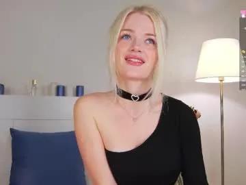 Discover hot performer Milademies milademies from Chaturbate