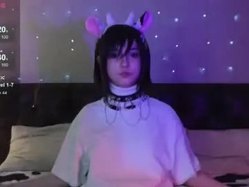 mistikcat from Chaturbate