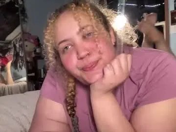 mixxedgoodness222 from Chaturbate