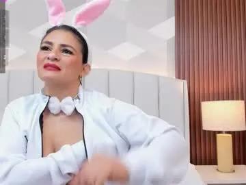 Cute Mommy_naughty_ wants you to fuck her body now mommy_naughty_ from Chaturbate