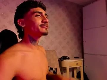 mr_strike from Chaturbate