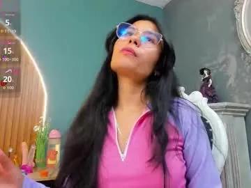 Checkout Nayecloud, she wants to masturbate for you nayecloud from Chaturbate