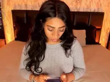 Join Chaturbate's Spicyamelia spicyamelia from Chaturbate