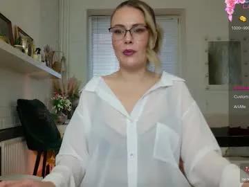 Chaturbate Spicyhotmilf spicyhotmilf from Chaturbate