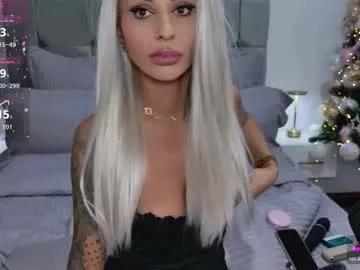 Try amazing performer Temptationns temptationns from Chaturbate