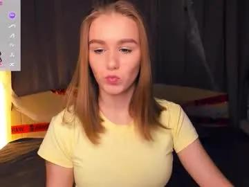 Try slutty stripper Trinahillier trinahillier from Chaturbate