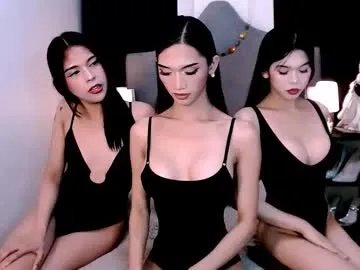 urfynestchina_doll from Chaturbate