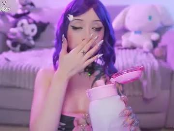 Discover sexy stripper Vampyy_doll vampyy_doll from Chaturbate