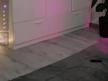 Join cute escort Wonderwomannn wonderwomannn from Chaturbate