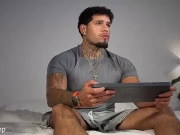 yamp_bigcock from Chaturbate