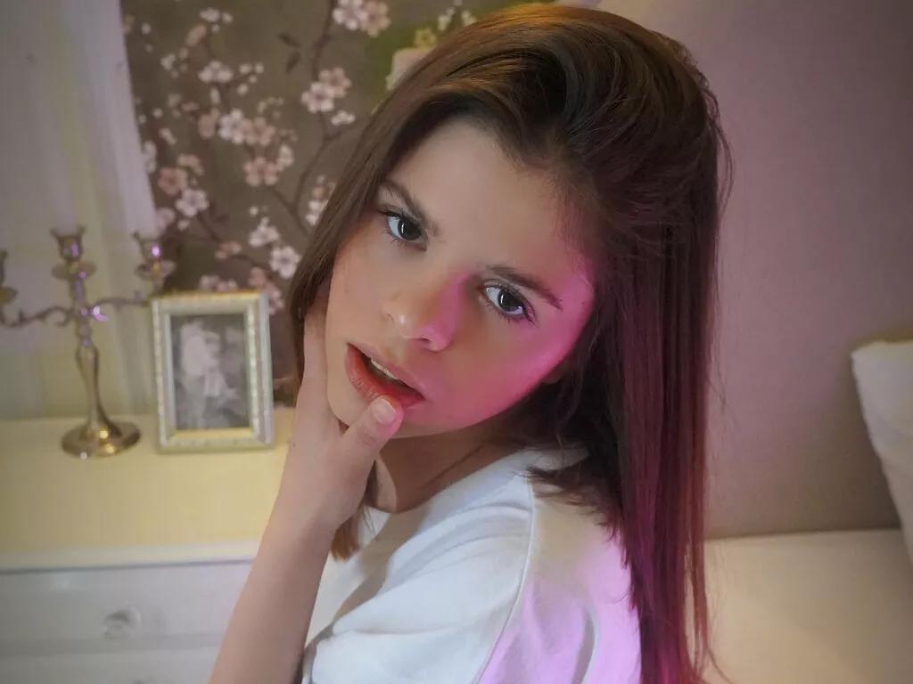 MaddyDoly from LiveJasmin is Freechat