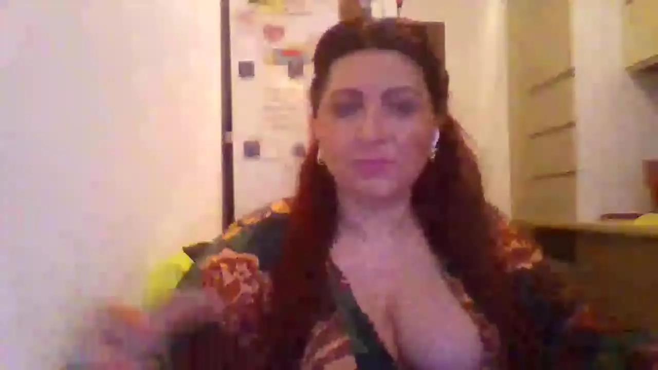 VelvetPurple from Streamray is Freechat