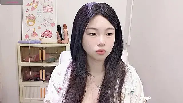 9aunatiis from StripChat