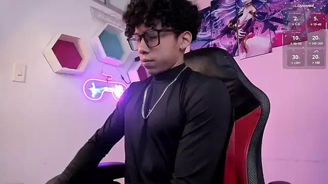 AkazaBoy_ from StripChat is Freechat