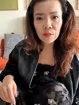 anna_yngs from StripChat is Freechat