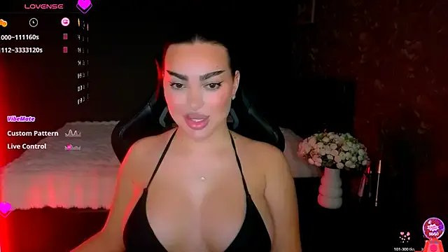 Ayla_Ray from StripChat