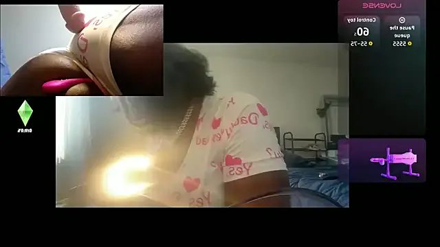 BaddKittyPurrrs from StripChat